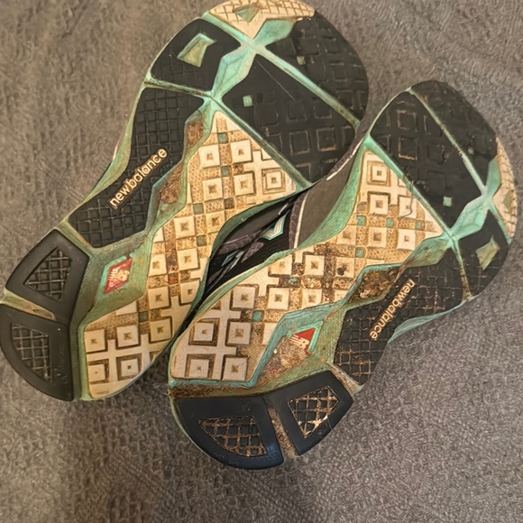 New Balance Gray and Teal Running Shoes - Picture 4 of 4